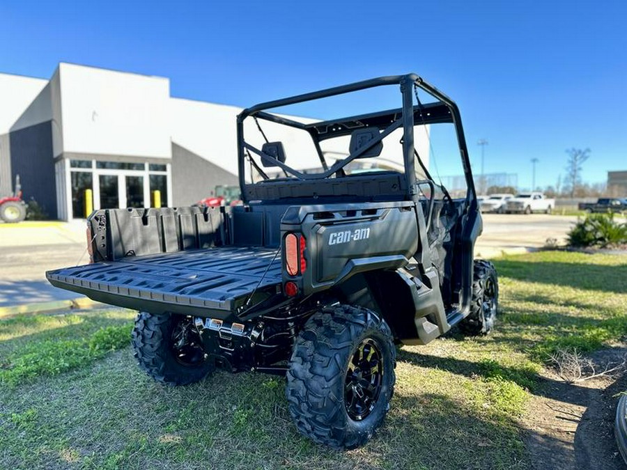 2024 Can-Am® Defender DPS HD7 Tundra Green