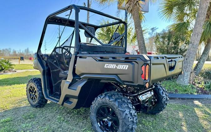 2024 Can-Am® Defender DPS HD7 Tundra Green