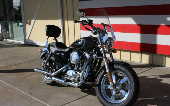 2014 Harley-Davidson® XL1200C - Sportster® 1200 Custom