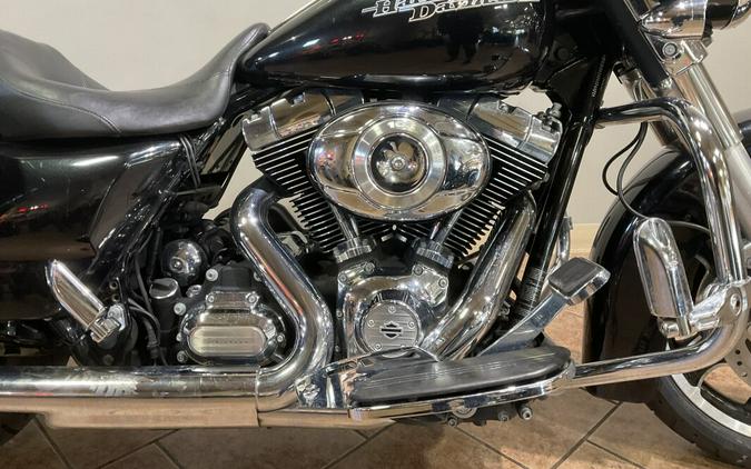 2013 Harley-Davidson® Street Glide® Midnight Pearl FLHX