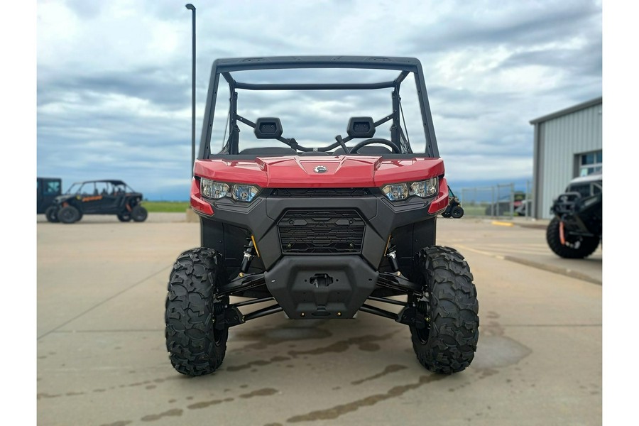 2024 Can-Am Defender DPS HD9 Red & Black