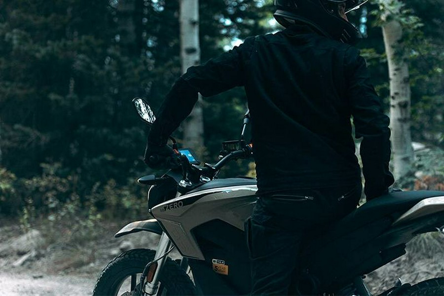 2024 Zero™ Motorcycles DS