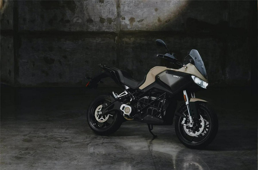 2024 Zero™ Motorcycles DS
