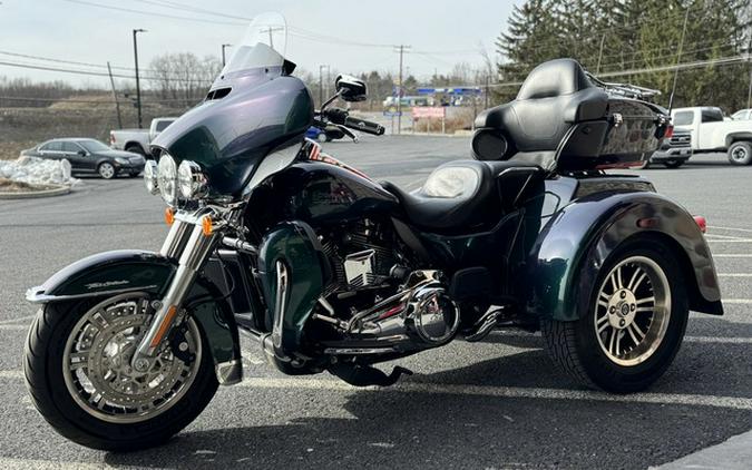 2021 Harley-Davidson Trike FLHTCUTG - Tri Glide Ultra