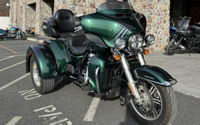 2021 Harley-Davidson Trike FLHTCUTG - Tri Glide Ultra