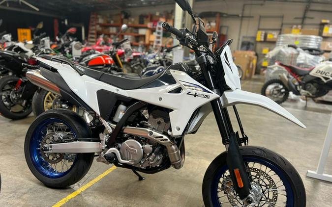 2026 Suzuki DR-Z400SM+ 400SM+ CA 4SM