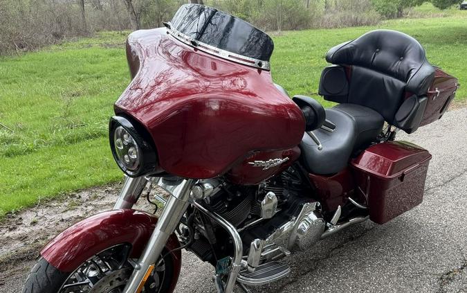 2009 Harley-Davidson® FLHX - Street Glide®