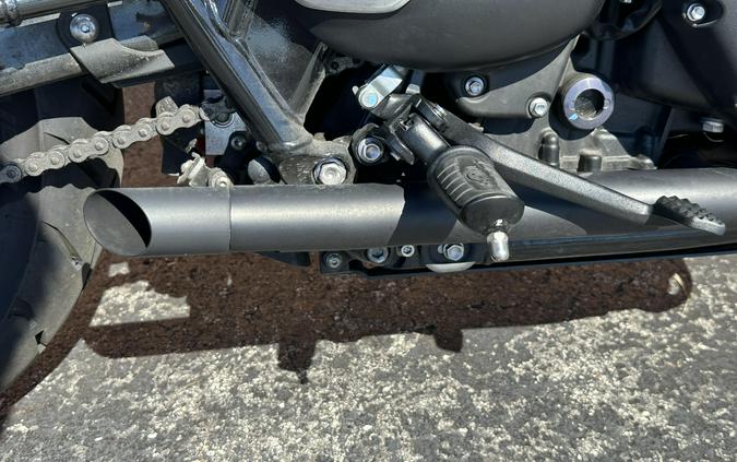 2023 Triumph Bonneville T120 Black
