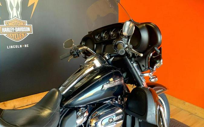 2017 Harley-Davidson® FLHTCU - Electra Glide® Ultra Classic®