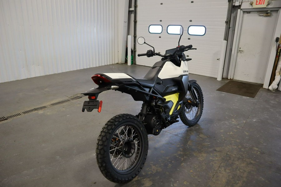 2025 Can-Am® Origin White