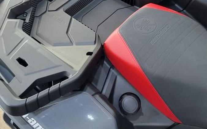 2025 Can-Am® Outlander X mr 1000R Granite Grey & Legion Red