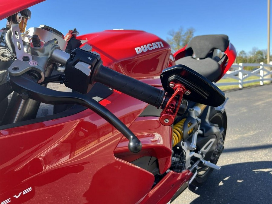 2023 Ducati Panigale V2 Ducati Red