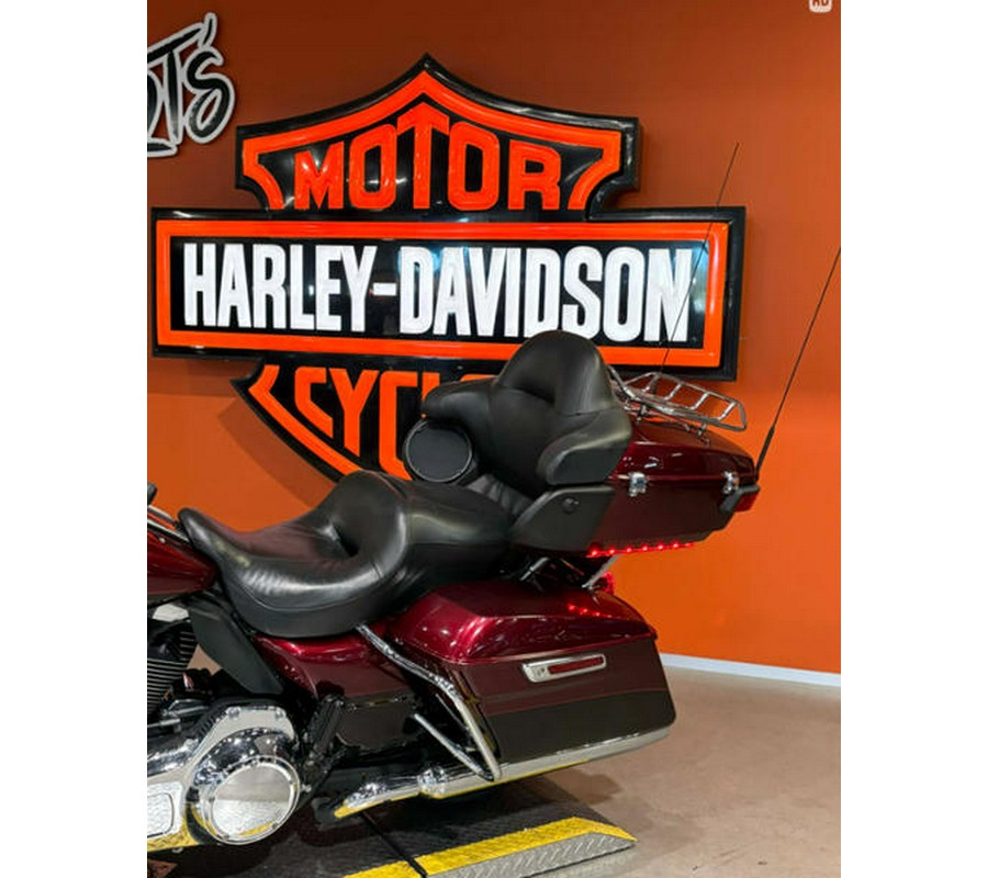 2015 Harley-Davidson® FLHTCUL - Electra Glide® Ultra Classic® Low