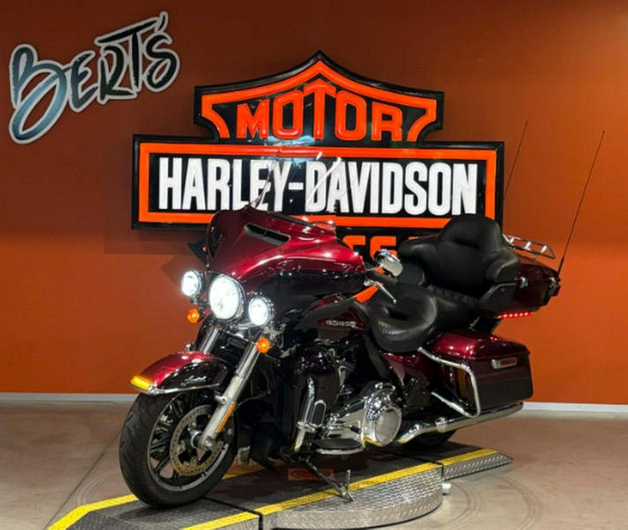 2015 Harley-Davidson® FLHTCUL - Electra Glide® Ultra Classic® Low