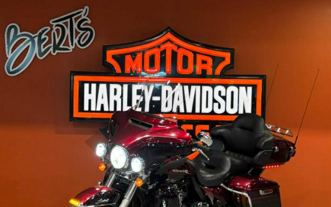 2015 Harley-Davidson® FLHTCUL - Electra Glide® Ultra Classic® Low