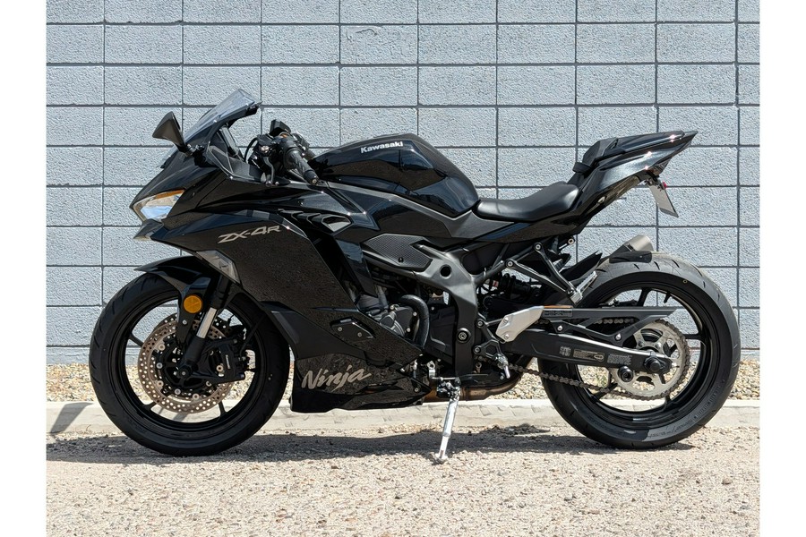 2024 Ninja® ZX™-4R ABS - Kawasaki
