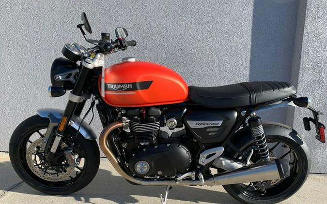 2023 Triumph Speed Twin 1200 Matte Baja Orange