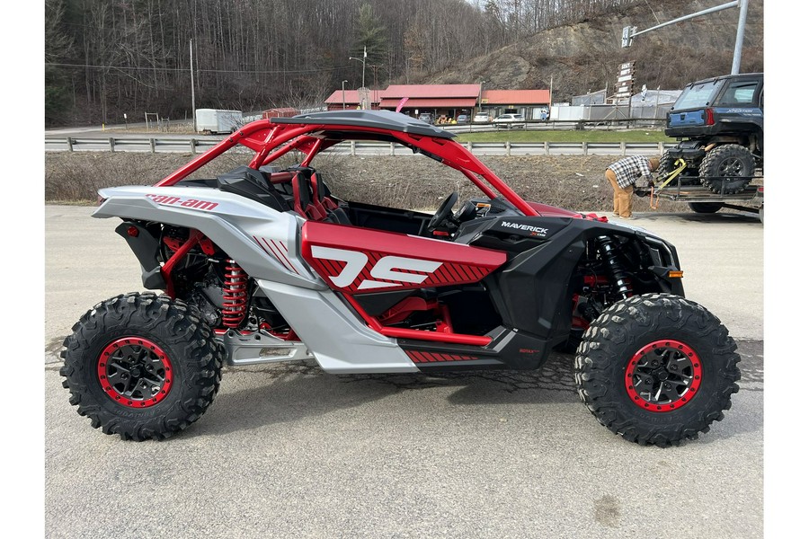 2024 Can-Am MAVERICK X3 XDS TURBO RR