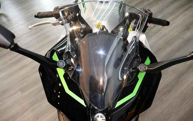 2024 Kawasaki Ninja® 7 Hybrid ABS