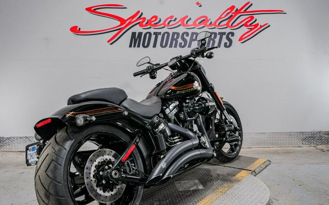 2017 Harley-Davidson CVO™ Pro Street Breakout®