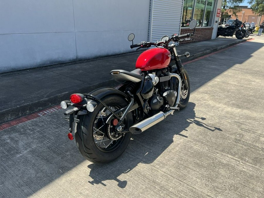 2024 Triumph Bonneville Bobber Red Hopper