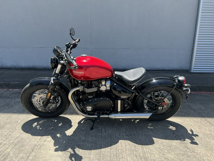 2024 Triumph Bonneville Bobber Red Hopper