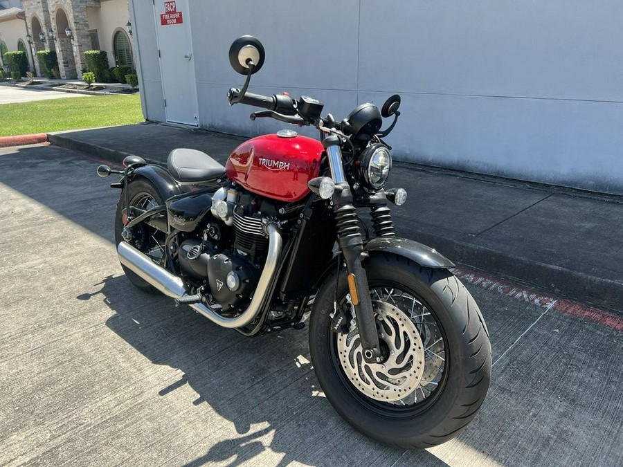 2024 Triumph Bonneville Bobber Red Hopper