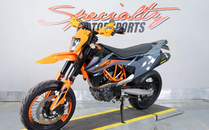 2022 KTM 690 SMC R