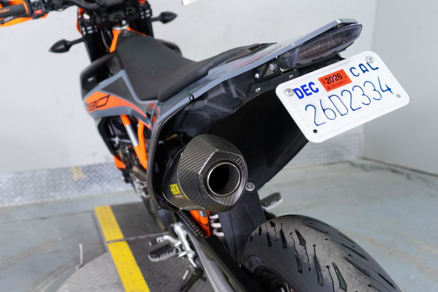 2022 KTM 690 SMC R