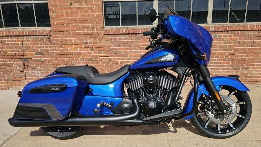 2026 Indian Motorcycle® Chieftain® Dark Horse® with PowerBand Audio Package