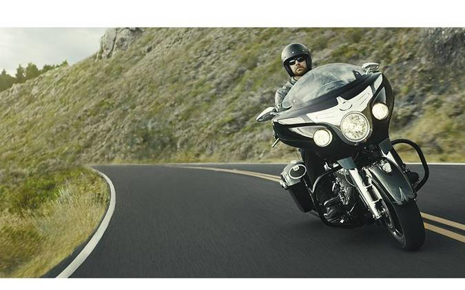 2017 Indian Motorcycle CHIEFTAIN, THUNDER BLK PEARL, 49ST Base