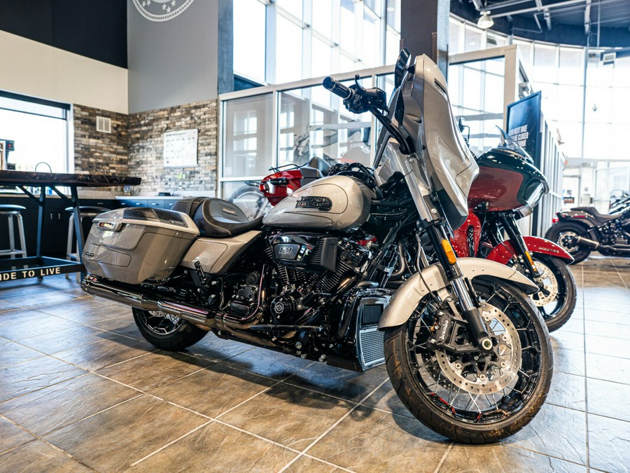 2023 CVO™ Street Glide FLHXSE