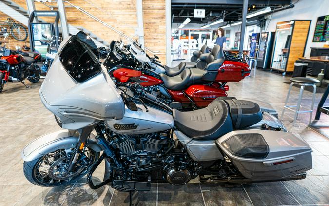 2023 CVO™ Street Glide FLHXSE