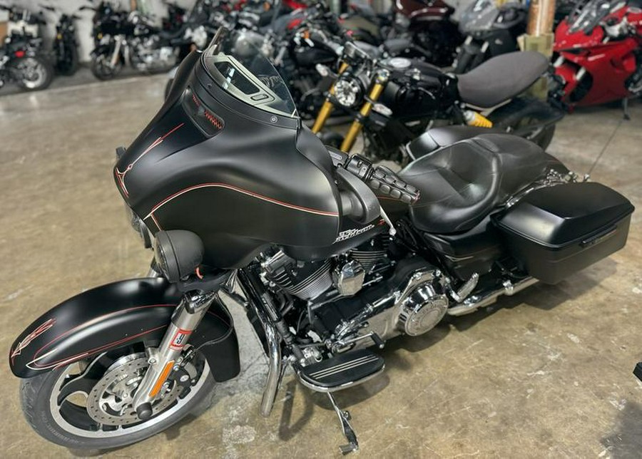 2015 Harley-Davidson® FLHXS - Street Glide® Special