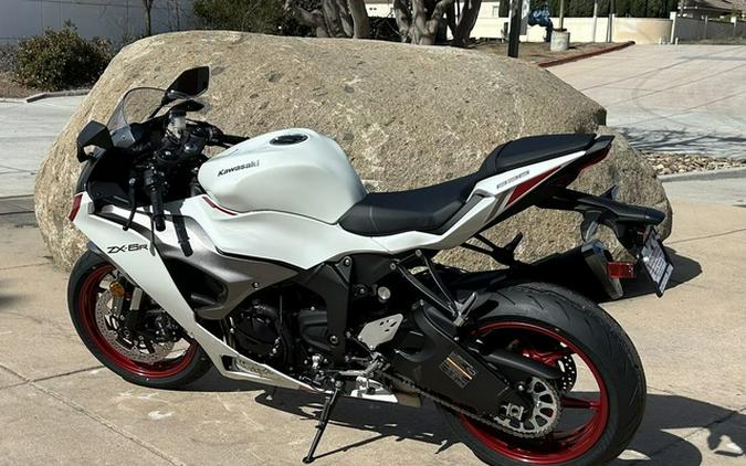 2025 Kawasaki Ninja ZX-6R ABS ABS KRT Edition