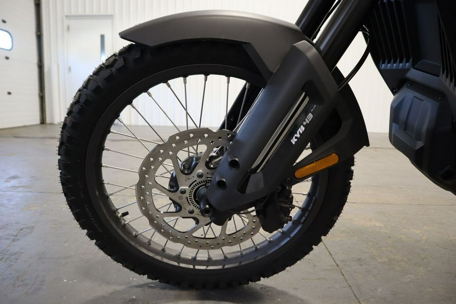 2025 Can-Am® Origin Carbon Black