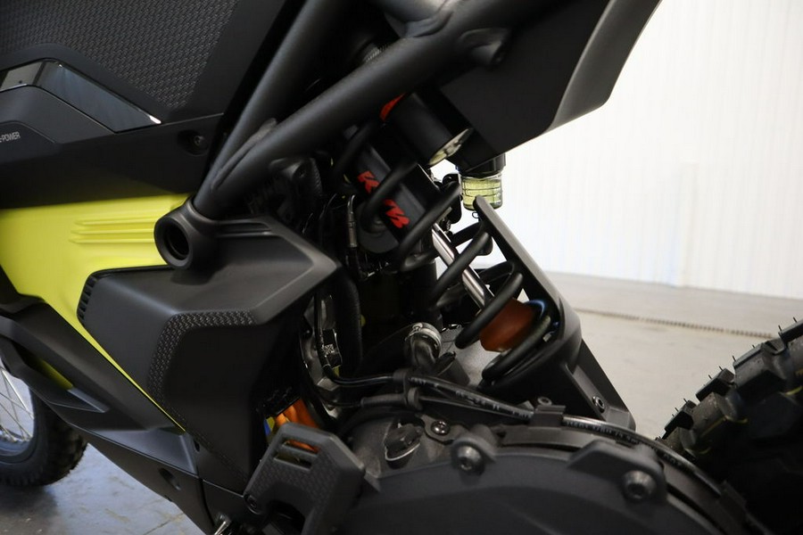 2025 Can-Am® Origin Carbon Black