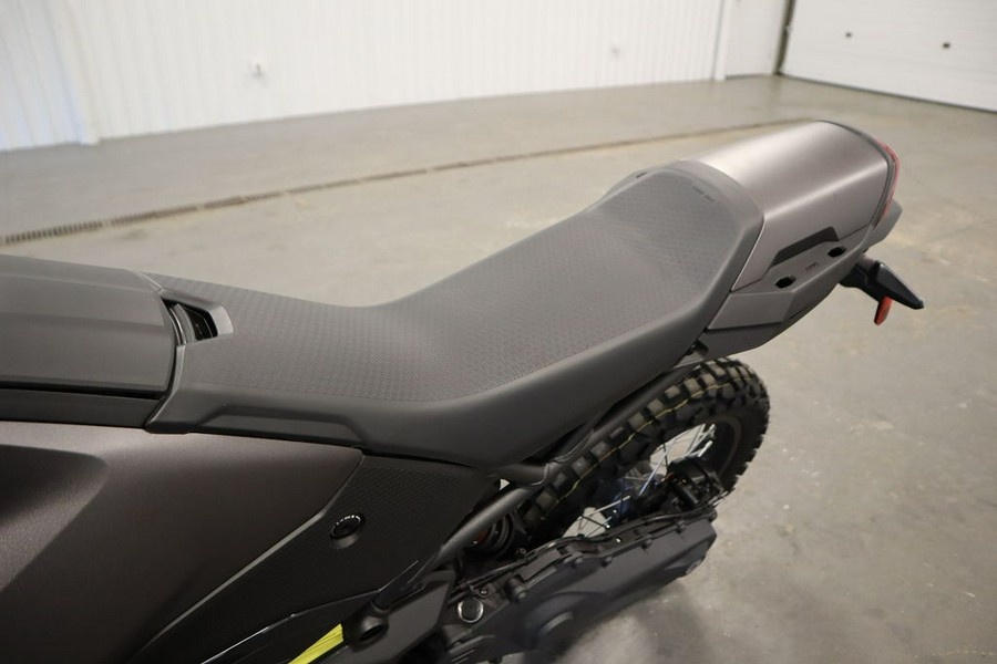 2025 Can-Am® Origin Carbon Black