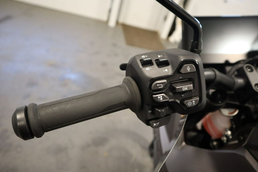 2025 Can-Am® Origin Carbon Black