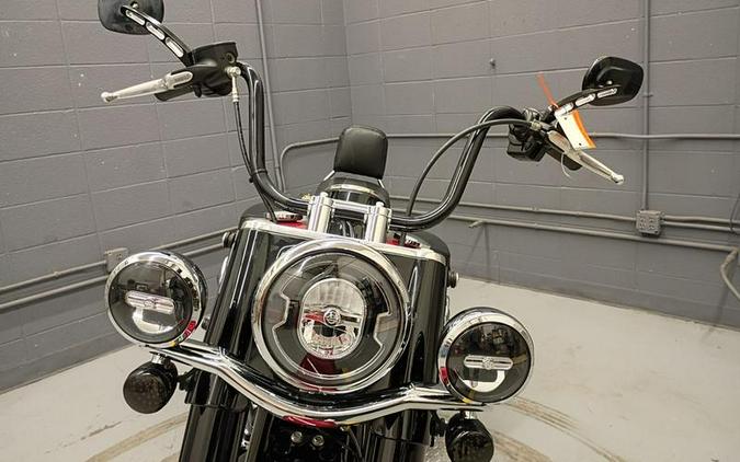 2020 Harley-Davidson® FLHCS - Heritage Classic 114