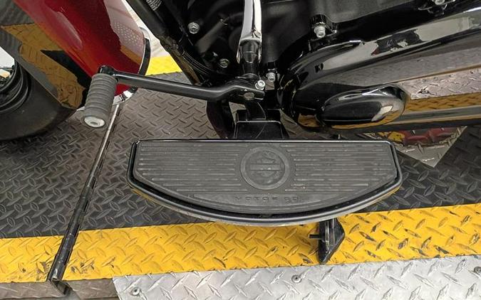 2020 Harley-Davidson® FLHCS - Heritage Classic 114