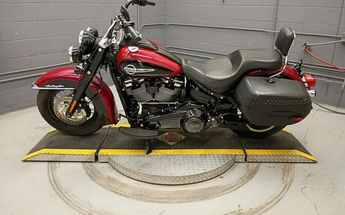 2020 Harley-Davidson® FLHCS - Heritage Classic 114