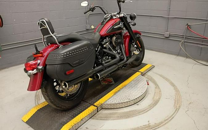 2020 Harley-Davidson® FLHCS - Heritage Classic 114