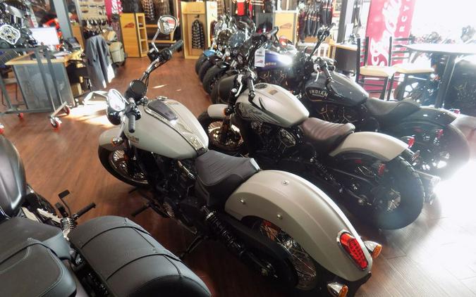 2025 Indian Motorcycle® Scout® Classic Limited +Tech Silver Quartz Smoke