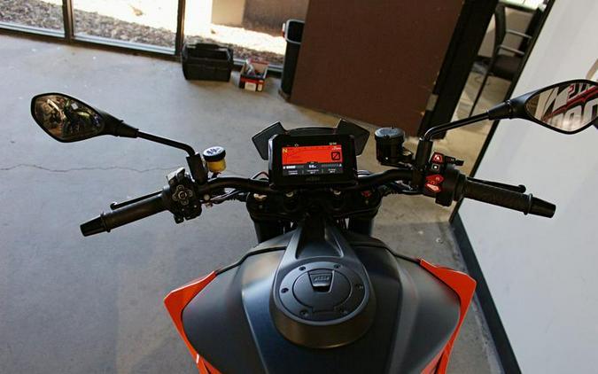 2021 KTM 1290 Super Duke R