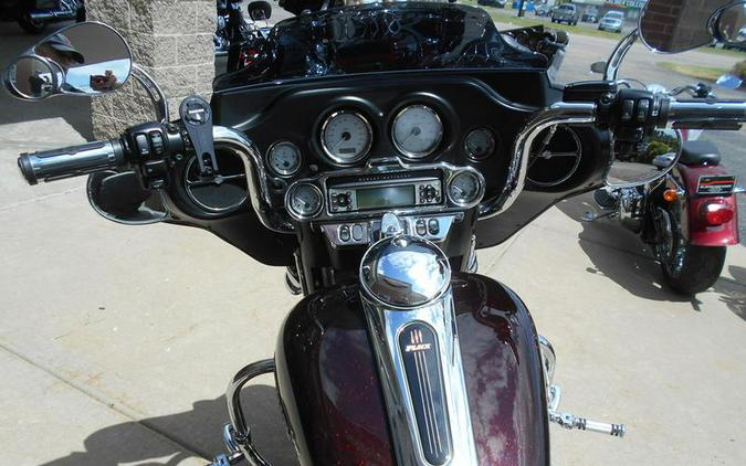 2011 Harley-Davidson® FLHX103 - Street Glide® PowerPak