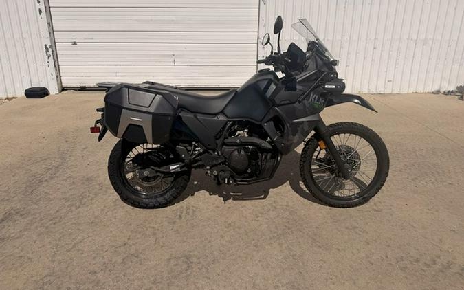 2022 Kawasaki KLR650 Adventure Camo