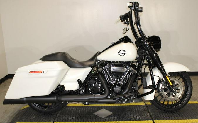 2019 Harley-Davidson® FLHRXS - Road King® Special