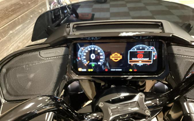 2026 Harley-Davidson® Road Glide 3 Vivid Black