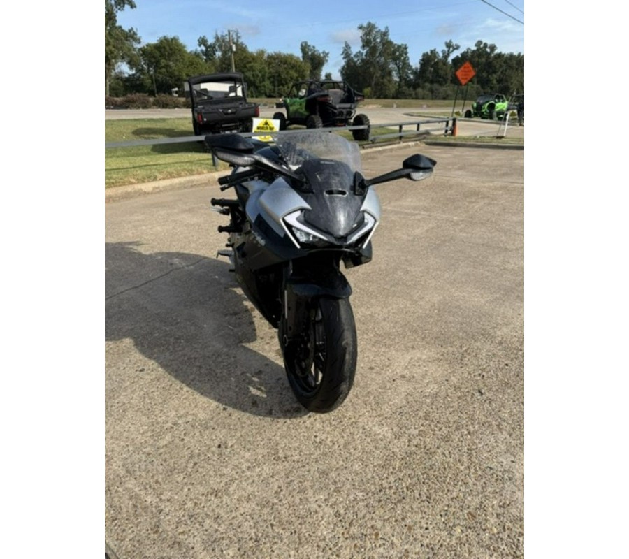 2025 CFMOTO 675SS